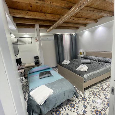 Mini Appartamenti Ballaro Rooms 팔레르모 외부 사진